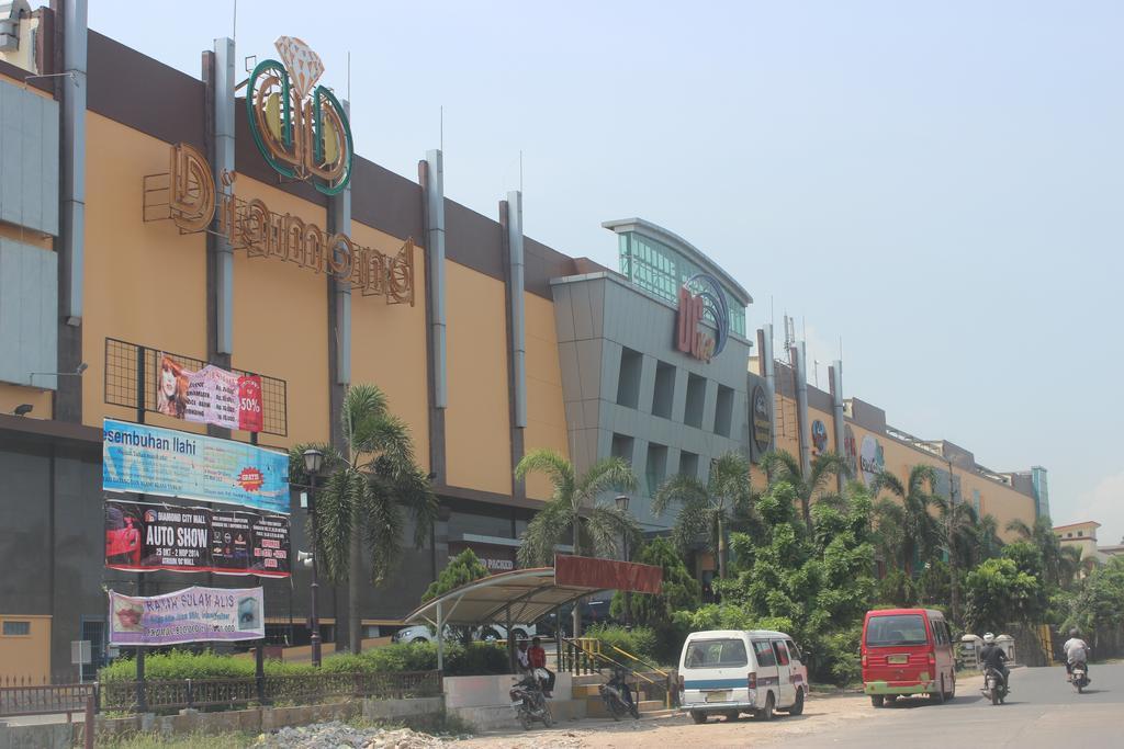 Biz Hotel Batam Nagoya Exterior foto