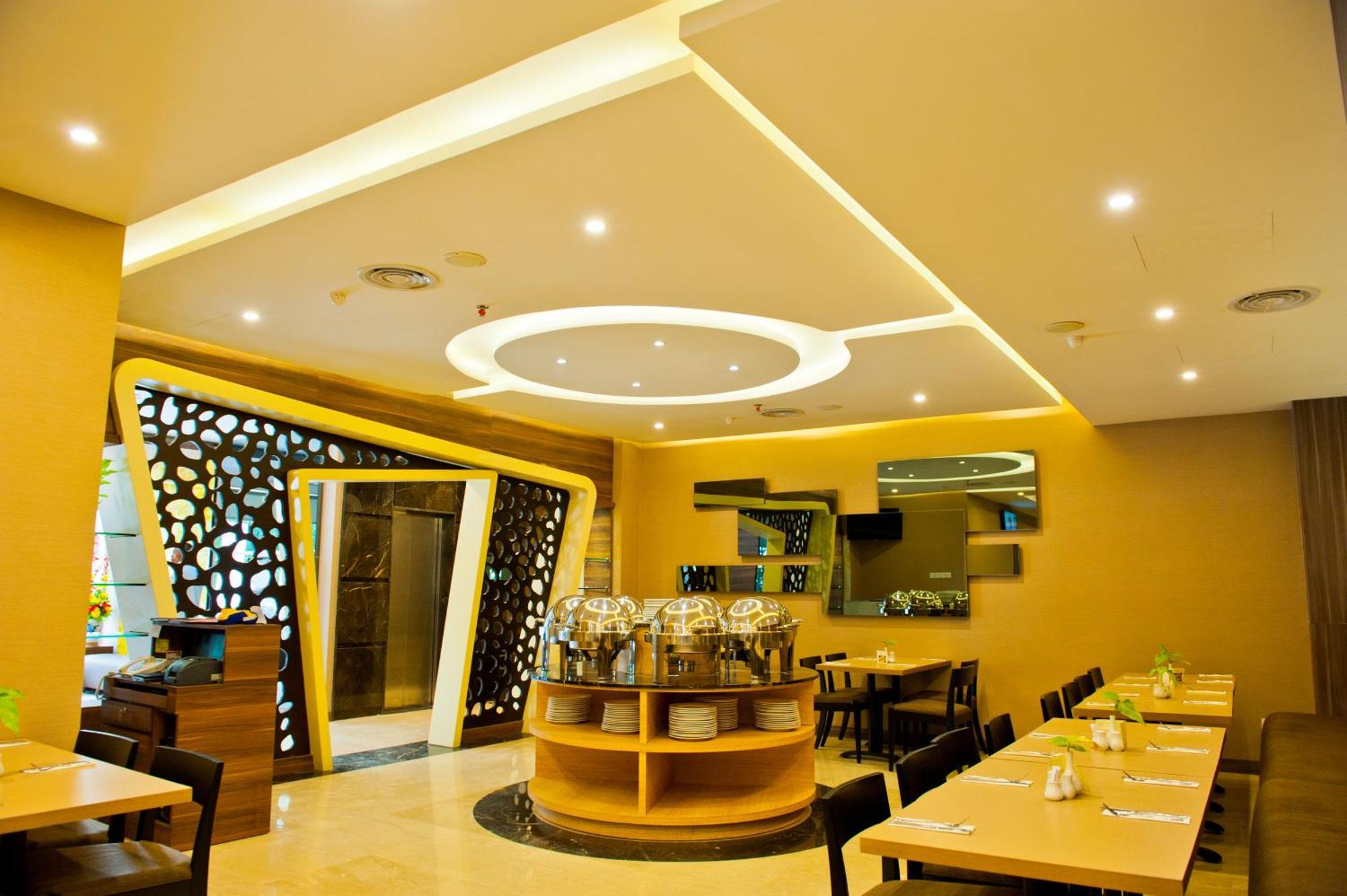 Biz Hotel Batam Nagoya Exterior foto